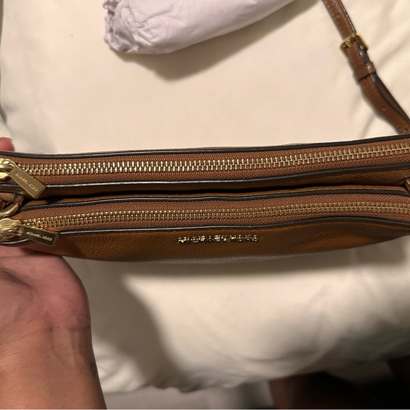 MICHAEL KORS
Leather Trimmed Crossbody Bag - Picture 11 of 11